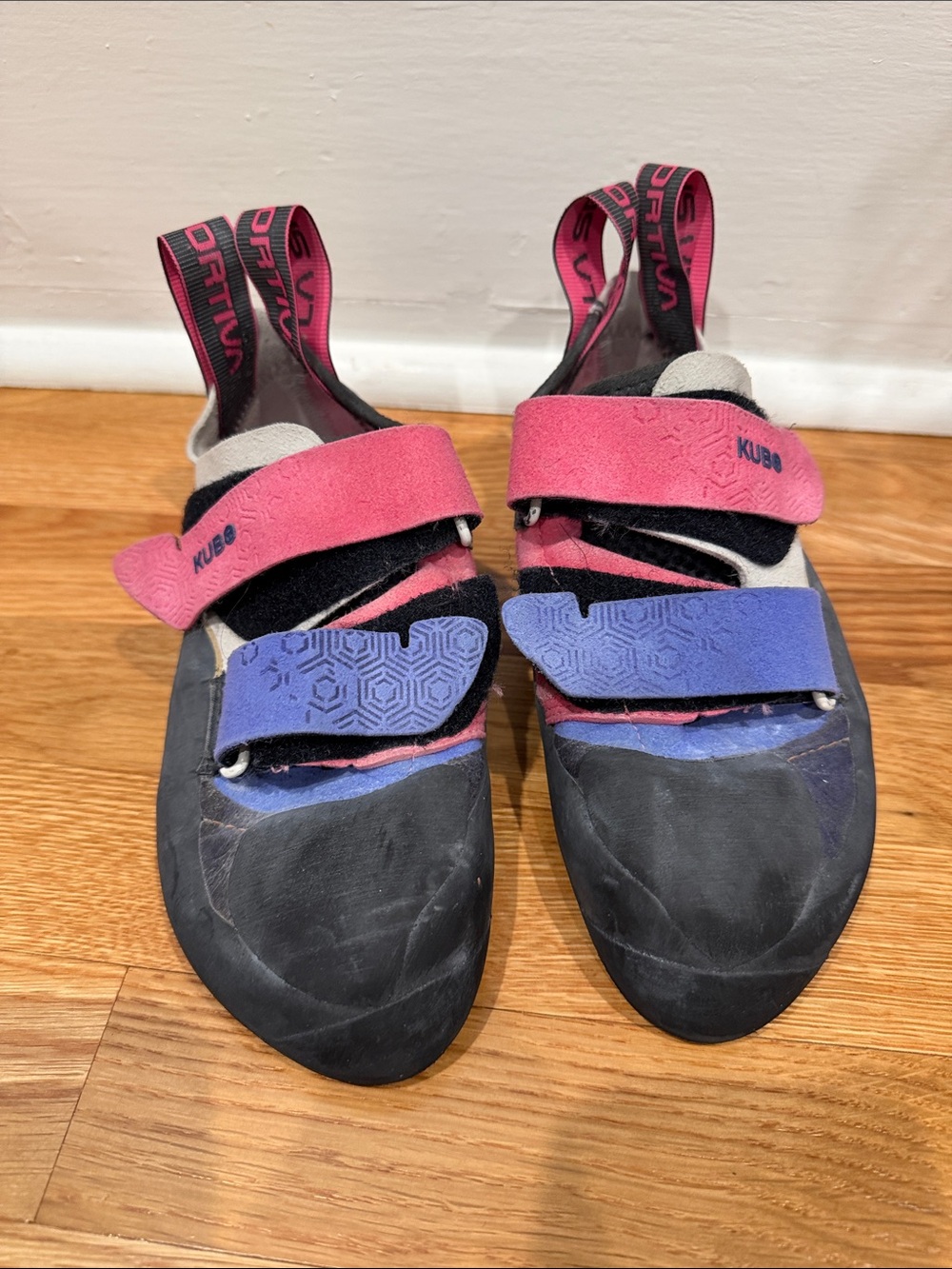 Women’s La Sportiva Kubo rock climbing shoes size 37 or US size 6